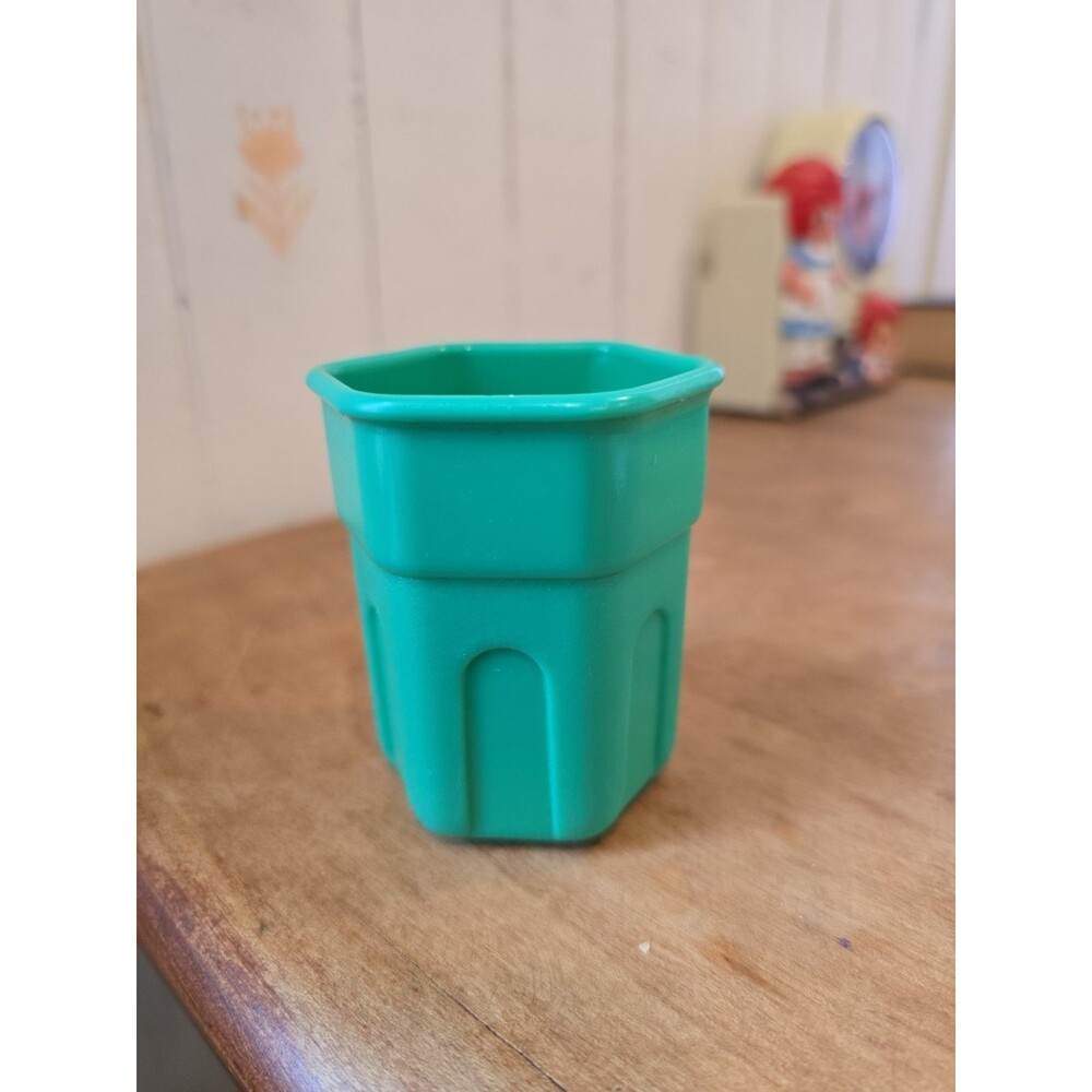 Vintage Little Tikes Play Pretend Single Plastic Green Cup Kitchenware